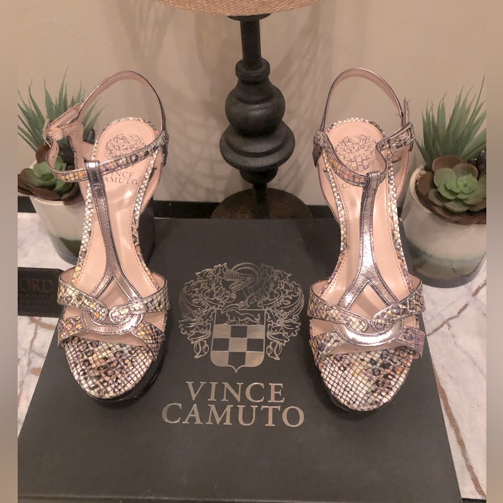 Vince Camuto Metallic Rose Gold Snakeskin T-Strap Sandals
